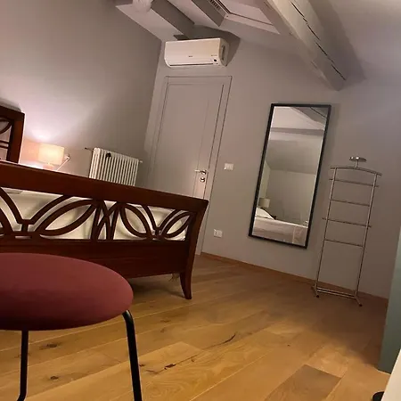 Vendégház Casa Cavour *